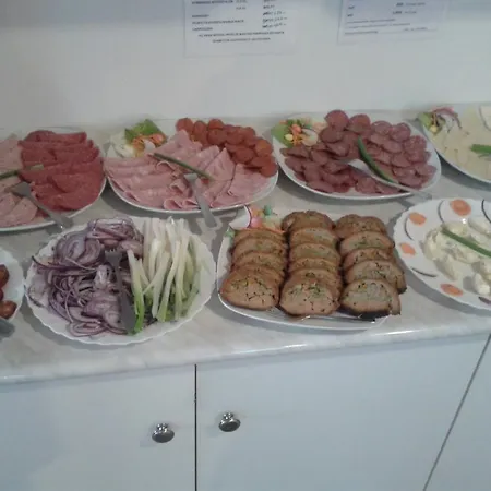 אורחן Marvany Panzio 4*