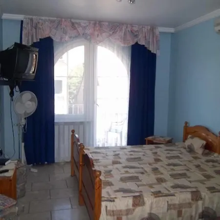 אורחן Marvany Panzio 4*