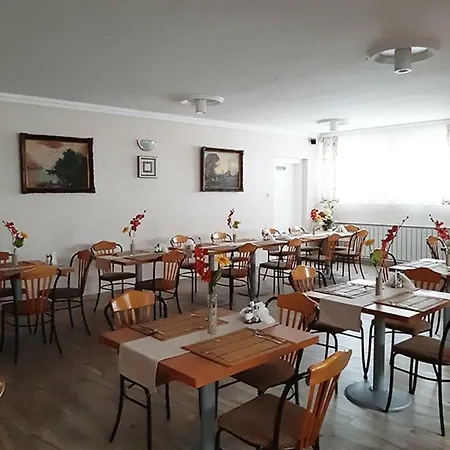 Márvány Panzió Fogadó